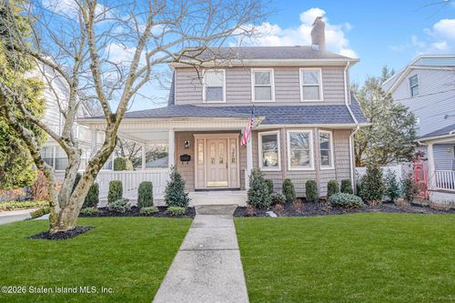 72 Theresa Pl, Staten Island, NY, 10301-3823 | Card Image