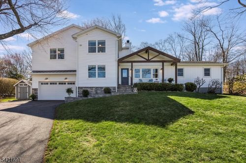 4 Valley View Rd, Chester, NJ, 07930-2206 | Card Image