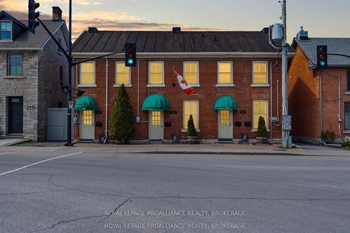 270 Wellington St, Kingston, ON, K7K2Z1 | Card Image