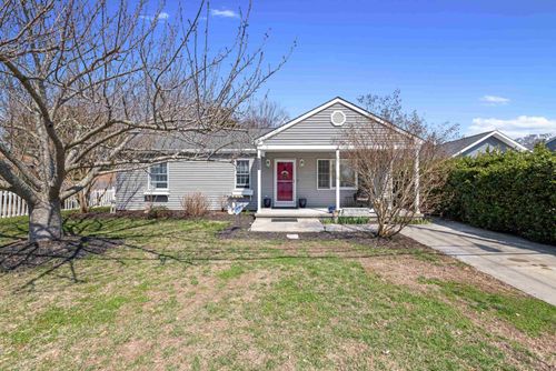 913 Main St, Cape May, NJ, 08204-4813 | Card Image