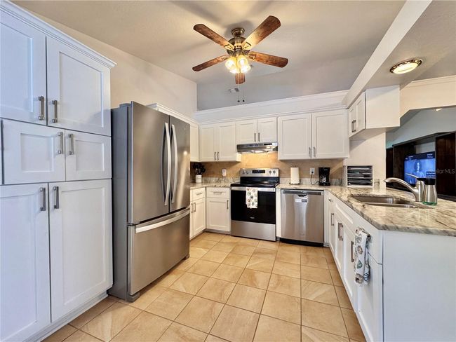 4170 Se 57 Th Ln, House other with 3 bedrooms, 2 bathrooms and null parking in OCALA FL | Image 7