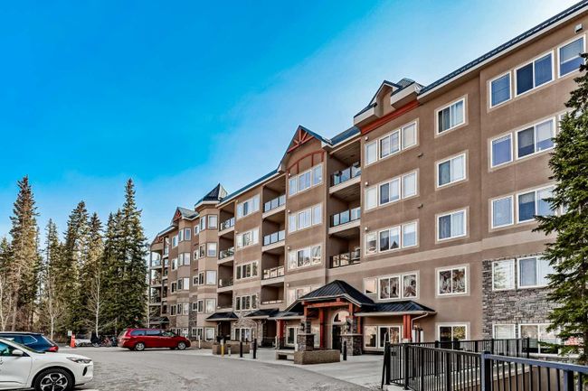 437 - 20 Discovery Ridge Close Sw, Home with 2 bedrooms, 2 bathrooms and 1 parking in Calgary AB | Image 1