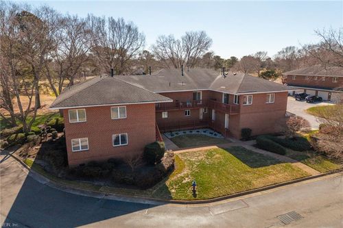 1203 Foursome Ln, Virginia Beach, VA, 23455-6804 | Card Image