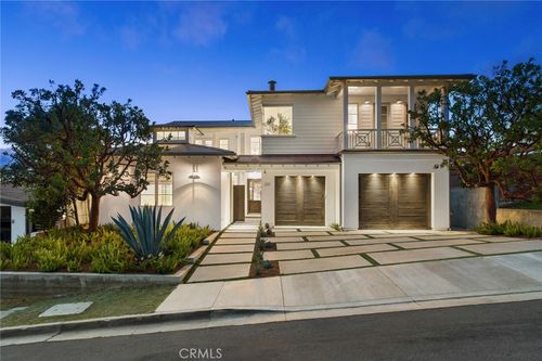 231 Tustin Ave, Newport Beach, CA, 92663-4704 | Card Image