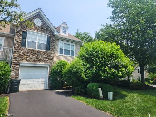 27 Musket Dr, Basking Ridge, NJ, 07920-3839 | Card Image