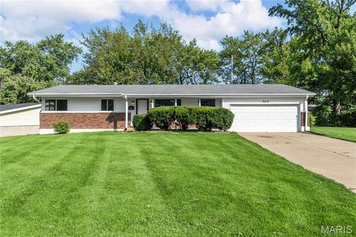 2291 Heritage Dr, Saint Louis, MO, 63136-4519 | Card Image