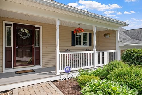 31-31 Shaker Hill Rd, Hooksett, NH, 03106-2236 | Card Image