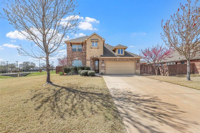 1305 Greenrock Ct, House other with 4 bedrooms, 3 bathrooms and null parking in Midlothian TX | Image 5