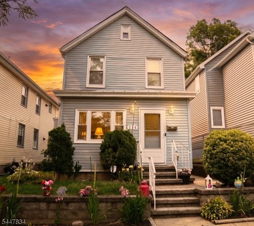 264 Sherman St, Passaic, NJ, 07055-4304 | Card Image