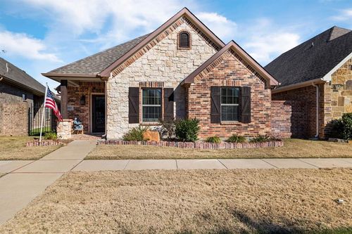 3502 Fountain Way, Granbury, TX, 76049 | Card Image