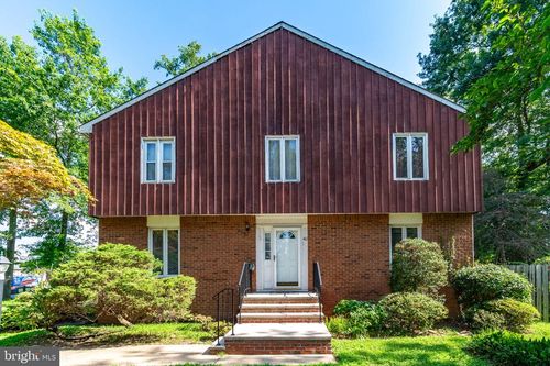 40 Phelps Ave, New Brunswick, NJ, 08901-3700 | Card Image