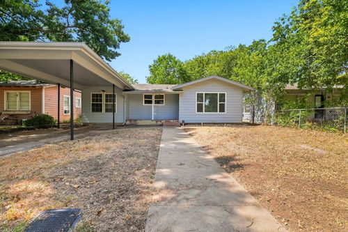 904 Bales St, Cleburne, TX, 76033-4309 | Card Image