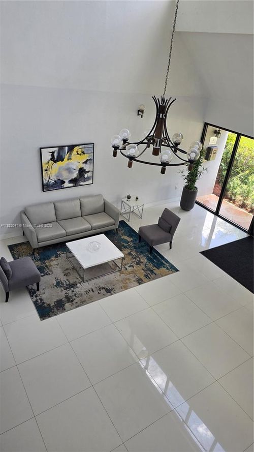 apt-208-200 Lakeview Dr, Weston, FL, 33326-1004 | Card Image