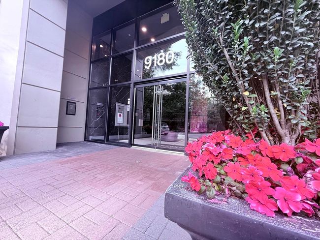 Property entrance | Image 4