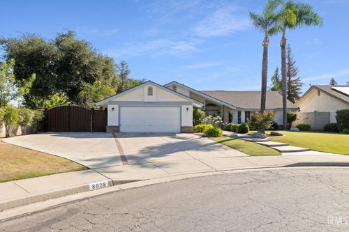 8928 Sierra Oak Dr, Bakersfield, CA, 93311-2432 | Card Image