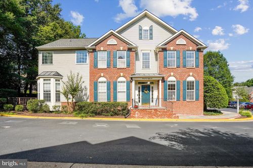 3486 Barristers Keepe Cir, Fairfax, VA, 22031-4718 | Card Image