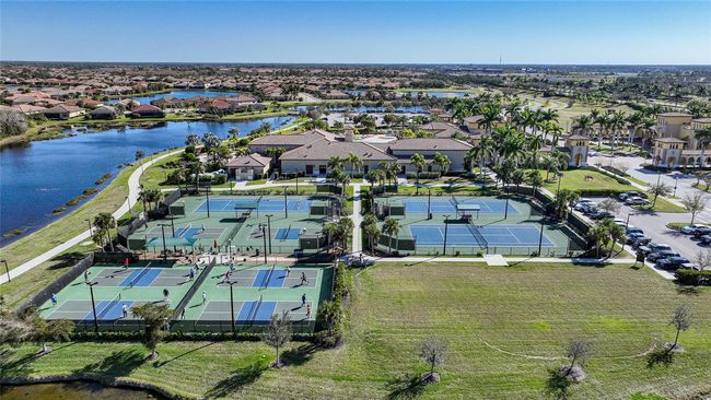 UNIT-101 - 12425 Ghiberti Cir, Condo with 3 bedrooms, 2 bathrooms and null parking in VENICE FL | Image 5