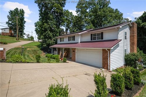 5304 Morning Dove Ln, Cross Lanes, WV, 25313-1109 | Card Image