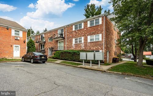 10-117 Railroad Ave, WEST GROVE, PA, 19390-1238 | Card Image