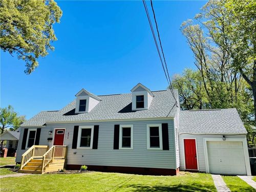 8274 Old Ocean View Rd, Norfolk, VA, 23518-2745 | Card Image