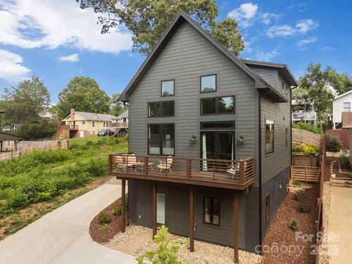 104 Deaver St, Asheville, NC, 28806-4518 | Card Image