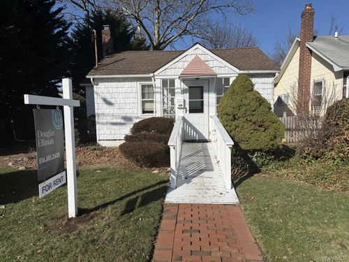 143 East Ave, Hicksville, NY, 11801-4749 | Card Image