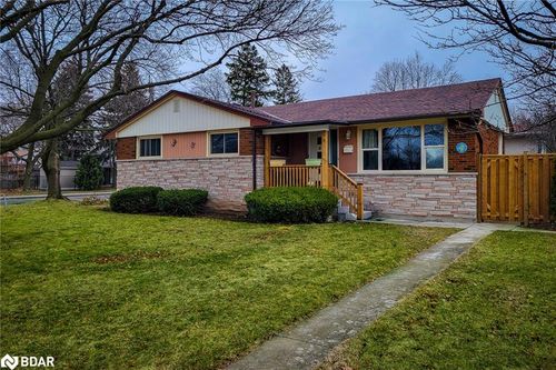 81 W 25th St, Hamilton, ON, L9C4X3 | Card Image