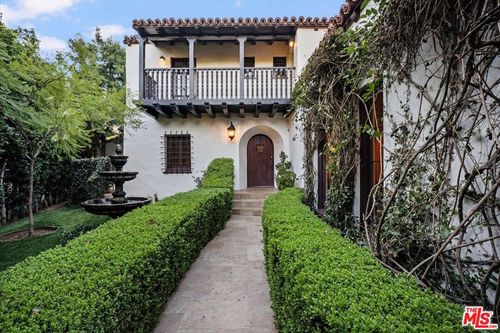 1901 El Cerrito Pl, Los Angeles, CA, 90068-3709 | Card Image