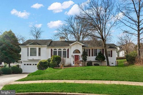 1818 Panarama Ct, MCLEAN, VA, 22101-5447 | Card Image