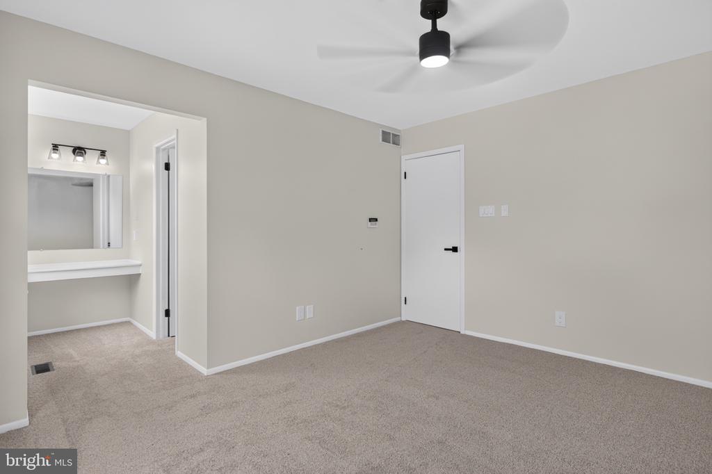 Residential in GLASSBORO 3