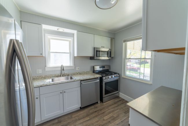 13517 Pearl St, House other with 2 bedrooms, 1 bathrooms and null parking in Southgate MI | Image 6