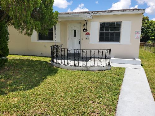 1240 Ne 143rd St, North Miami, FL, 33161-2527 | Card Image