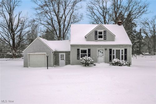 12568 Ward Drive, Chesterland, OH, 44026 | Card Image