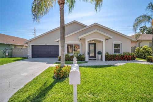 252-252 Malibu Cir, Green Acres, FL, 33413 | Card Image