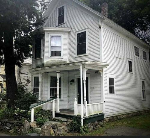 5 Granger Street, Rockingham, VT, 05101 | Card Image