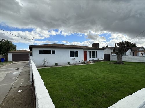 11241 Cactus Ave, Bloomington, CA, 92316-3207 | Card Image