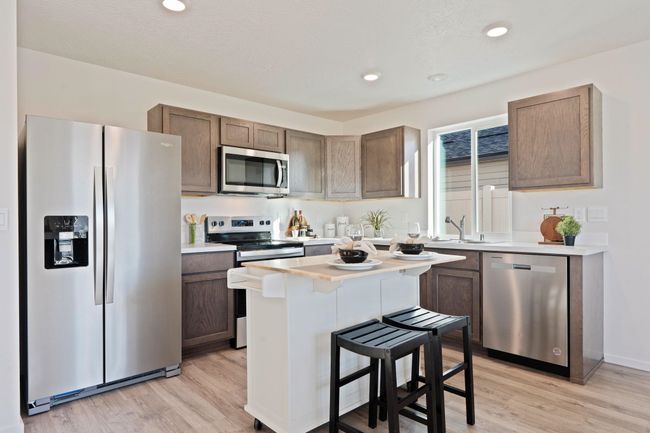 713 E L St, House other with 4 bedrooms, 3 bathrooms and null parking in Deer Park WA | Image 8