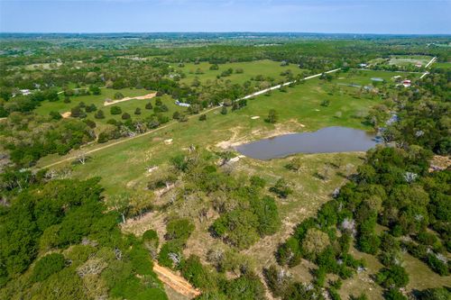 2826 County Road 215, Collinsville, TX, 76233-2358 | Card Image