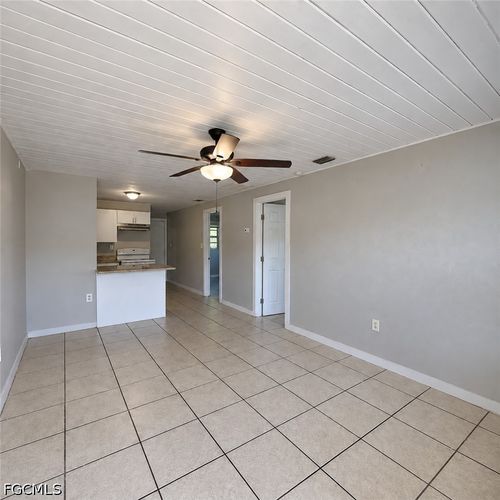 3236 Dora St, Fort Myers, FL, 33916-5751 | Card Image