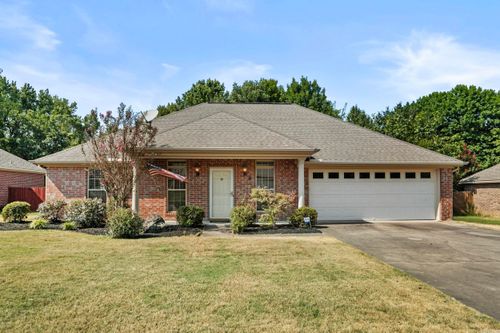 16 Gin Creek Dr, Searcy, AR, 72143-7255 | Card Image