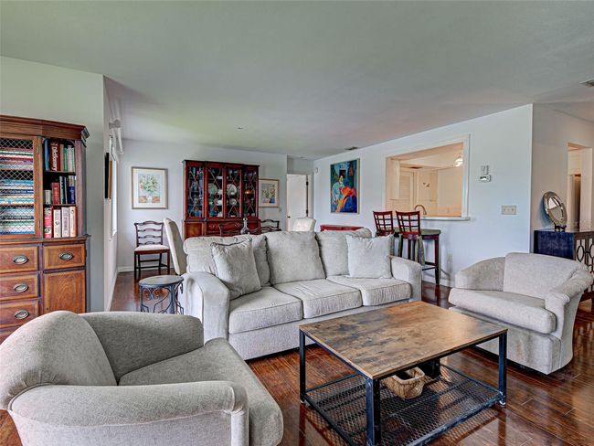 APT-235 - 800 Capri Isles Blvd, Condo with 2 bedrooms, 2 bathrooms and null parking in Venice FL | Image 28
