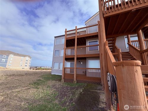 1n-j-1399 Ocean Shores Blvd Sw, Ocean Shores, WA, 98569-9668 | Card Image