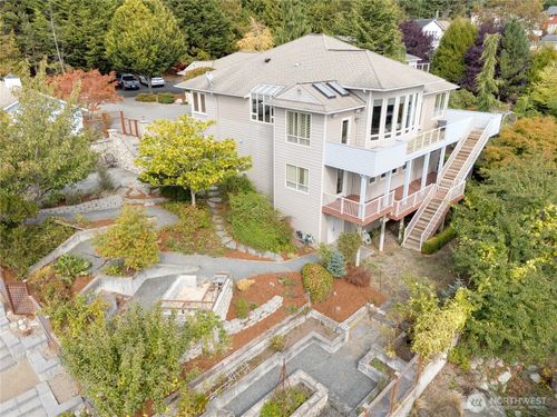 2911 Meridian Ct, Anacortes, WA, 98221-4808 | Card Image