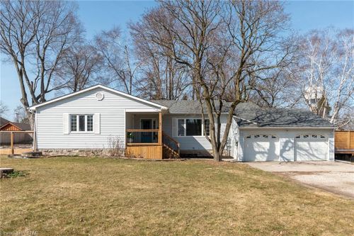 {{alt}} | Card Image