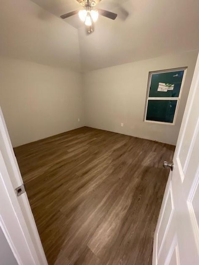 1422 Rustling Oaks Drive, For Rent in Conroe Zoocasa