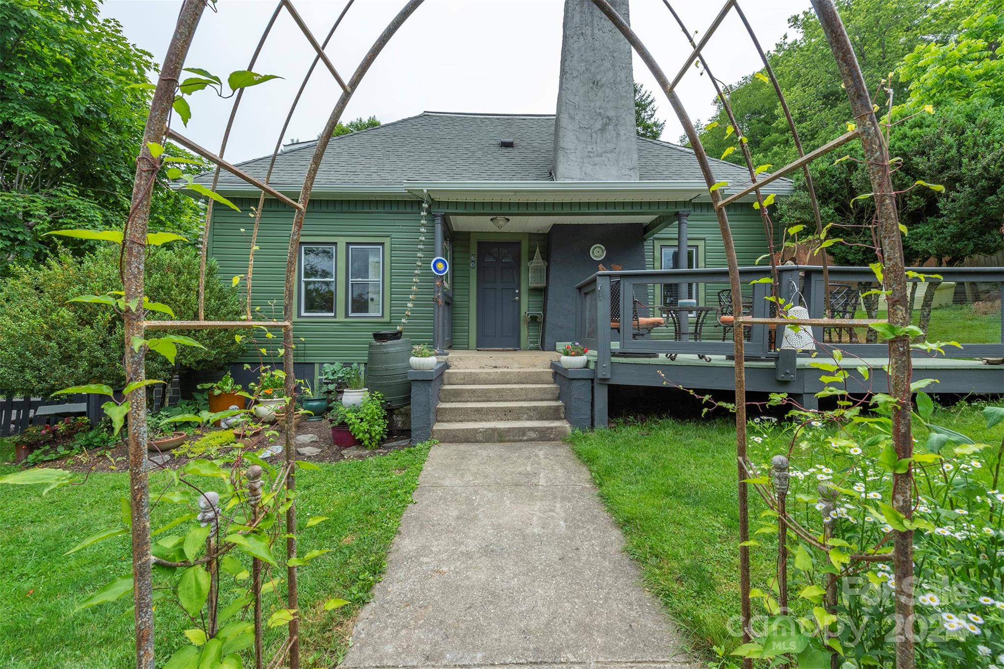 Fortner Dr, Spruce Pine, NC 28777