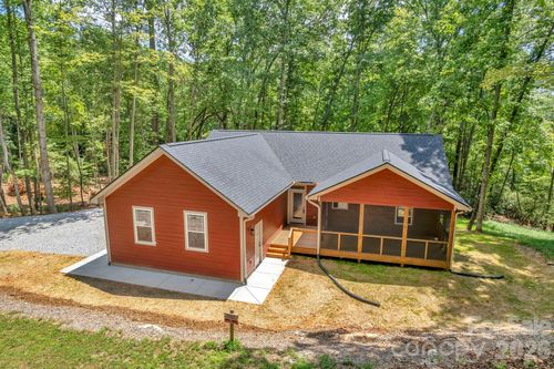 63 Abbey Ln, Hendersonville, NC, 28739-8300 | Card Image