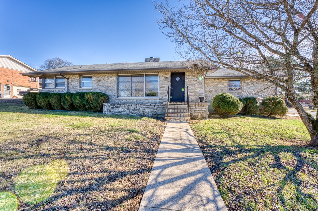 Orchard Dr, Fayetteville, TN 37334