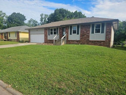 1645 W Swan St, Springfield, MO, 65807-4425 | Card Image