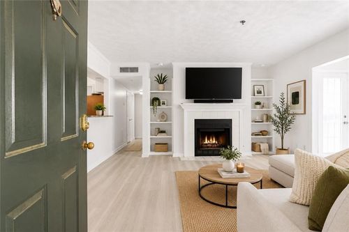 126-4628 Vinings Central Run Se, Atlanta, GA, 30339-6793 | Card Image